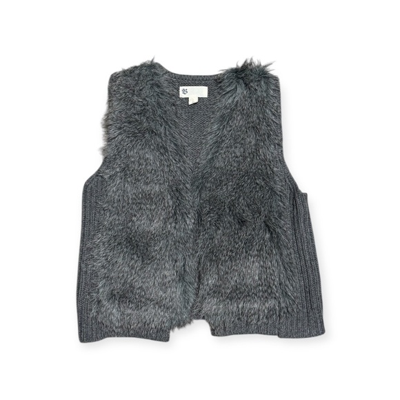 Hudson's Bay Company Jackets & Blazers - 037 HUDSON’S BAY COMPANY Vintage Women’s Faux Fur Knitted Vest - Grey, Small
